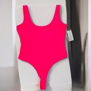 Guess Women's Bodysuit Neon Pink Size Large Knit Scoop Neck Logo NWT